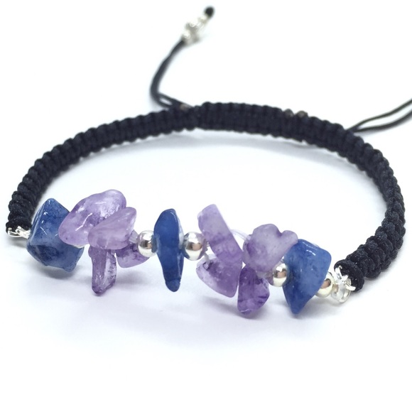 Blue Quartzite & Amethyst Gemstone Chips Bracelet - Picture 3 of 4
